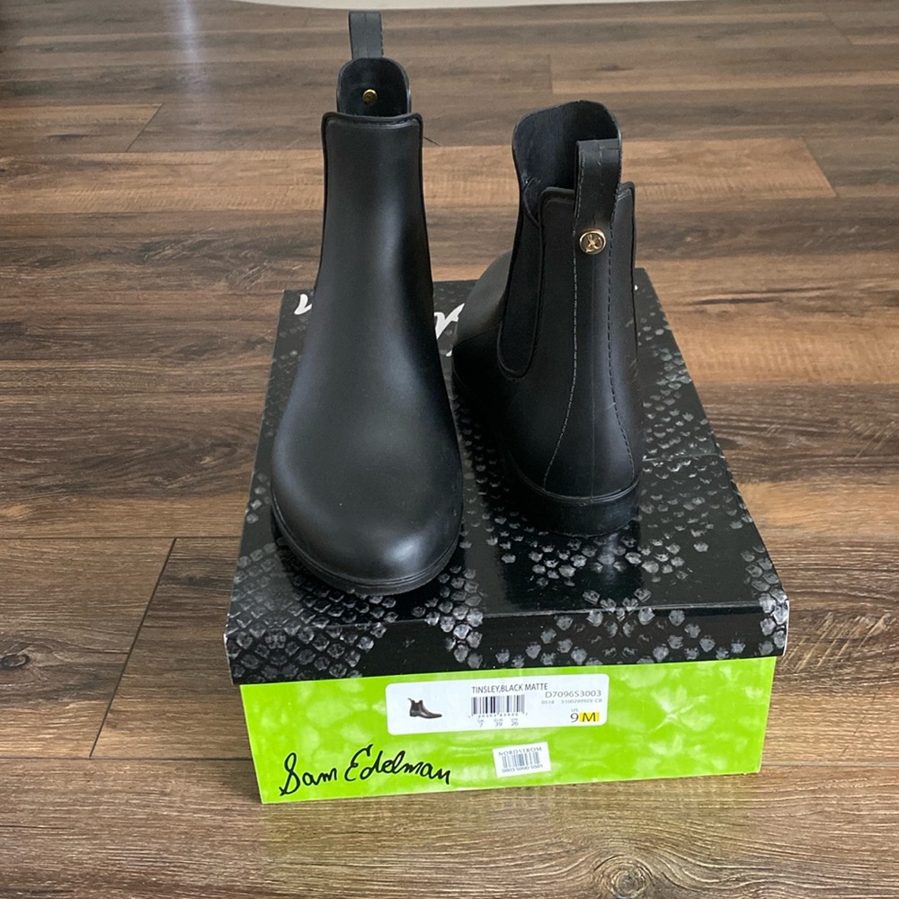 Sam Edelman Matte Black Rain Boots
